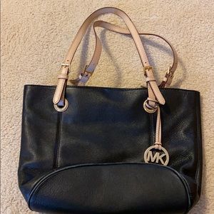 Michael Kors Leather purse
